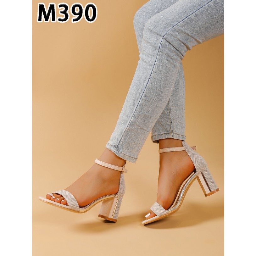 M390