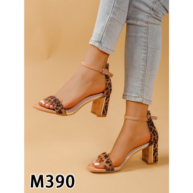 M390