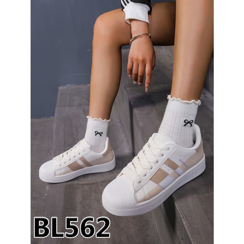BL562