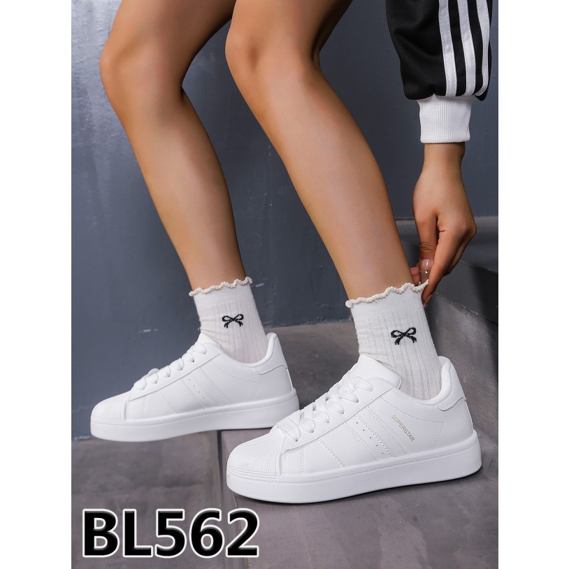 BL562