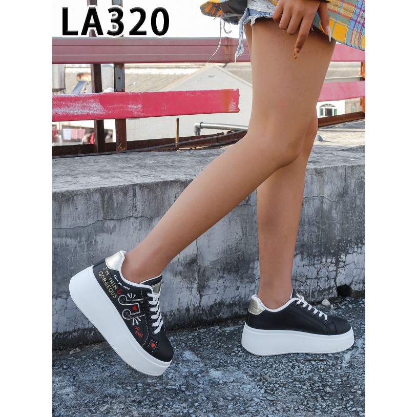 LA320