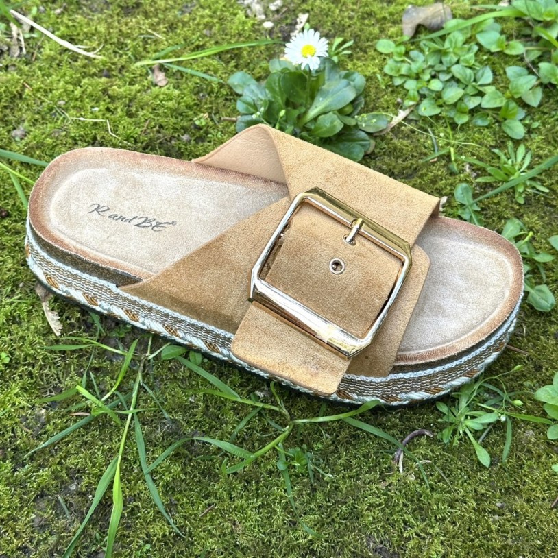 BK569