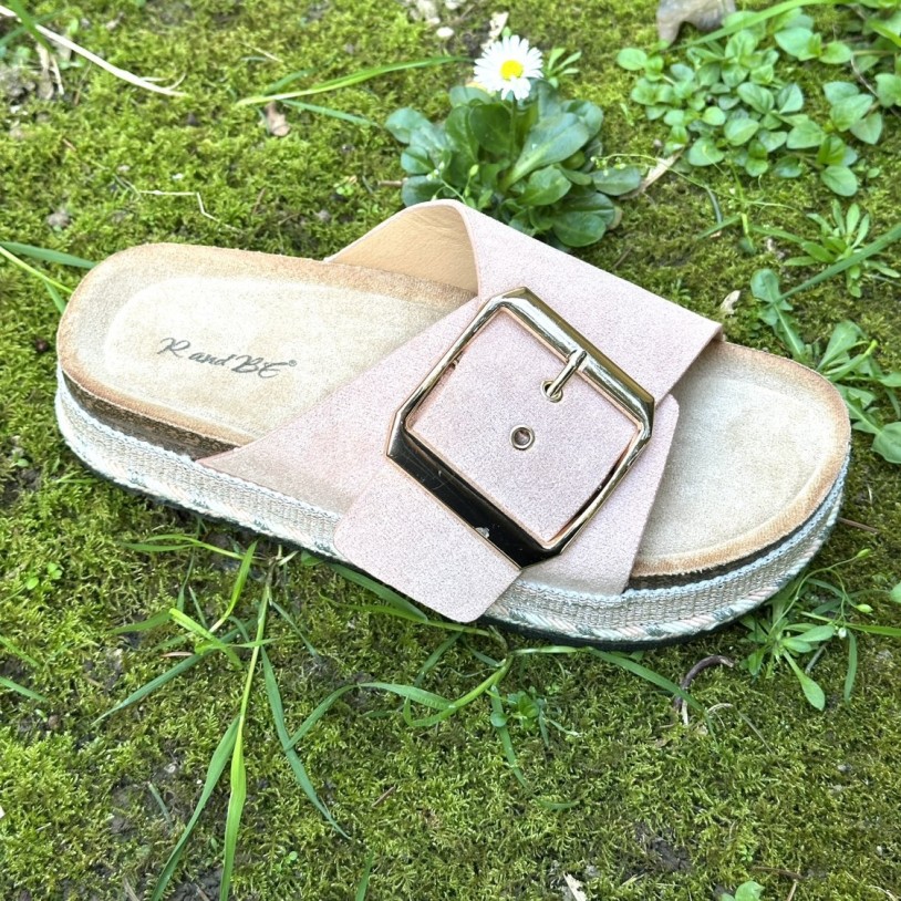 BK569