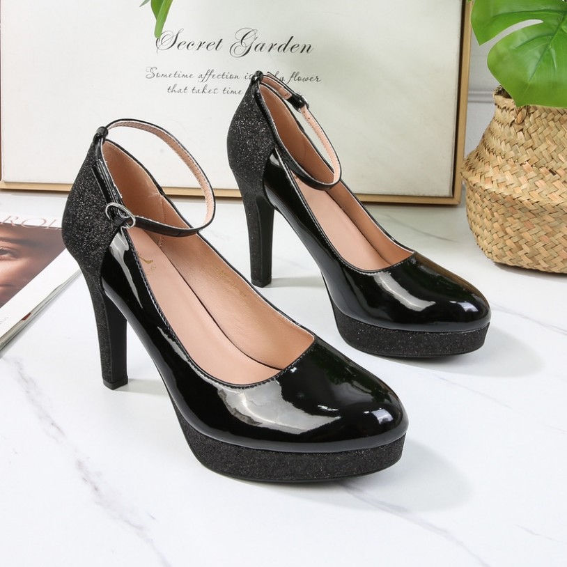 DMF008 Grande pointure