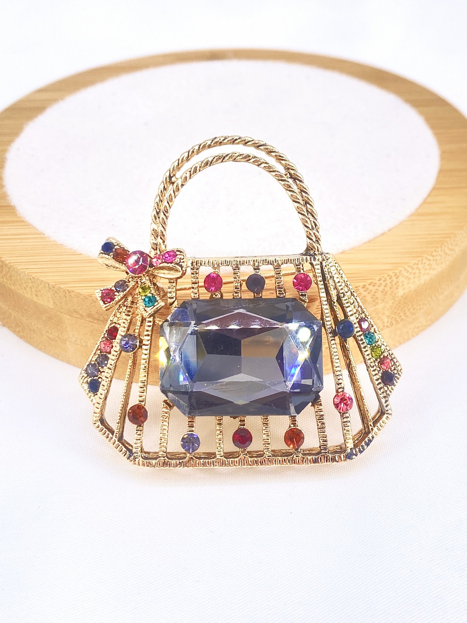 BROCHE30-4