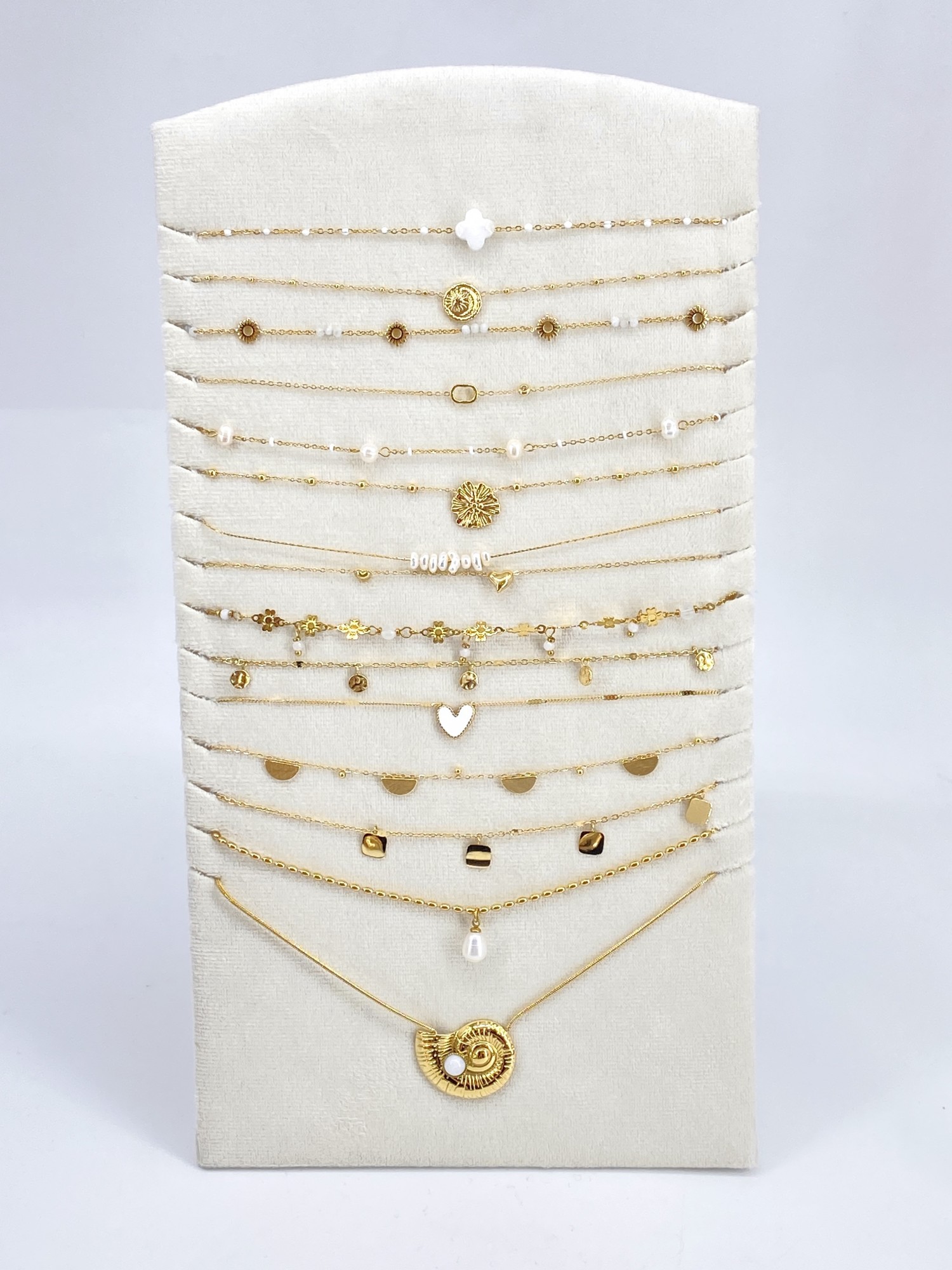 LOT15COLL590-L1
