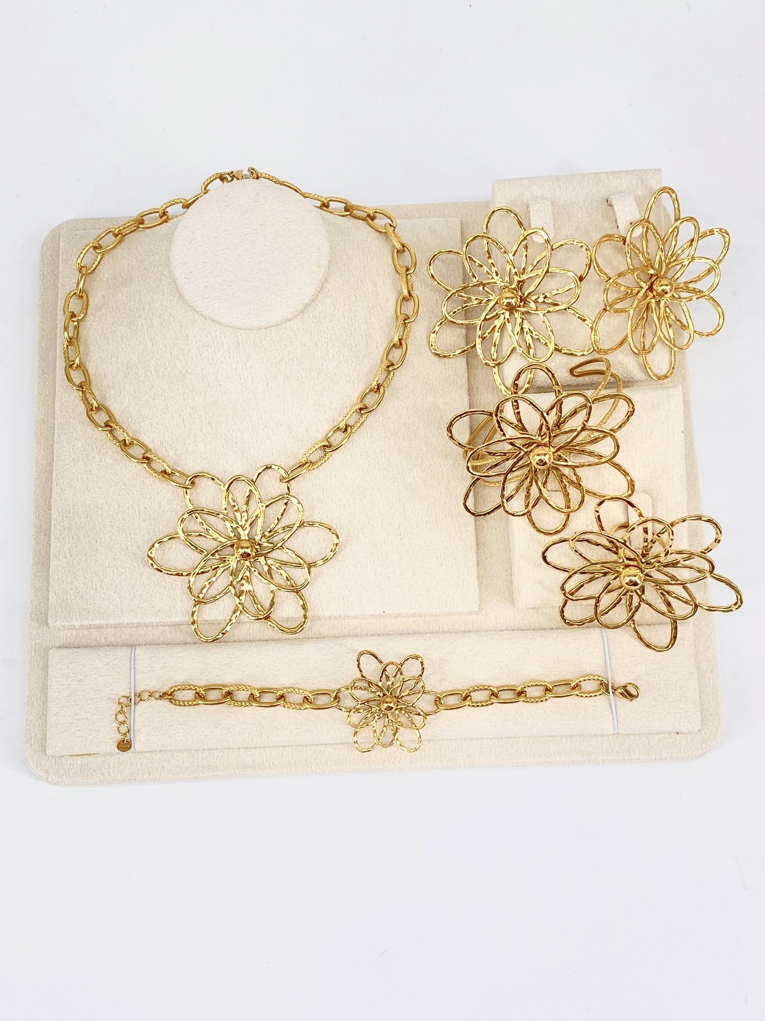 PARURE399-1
