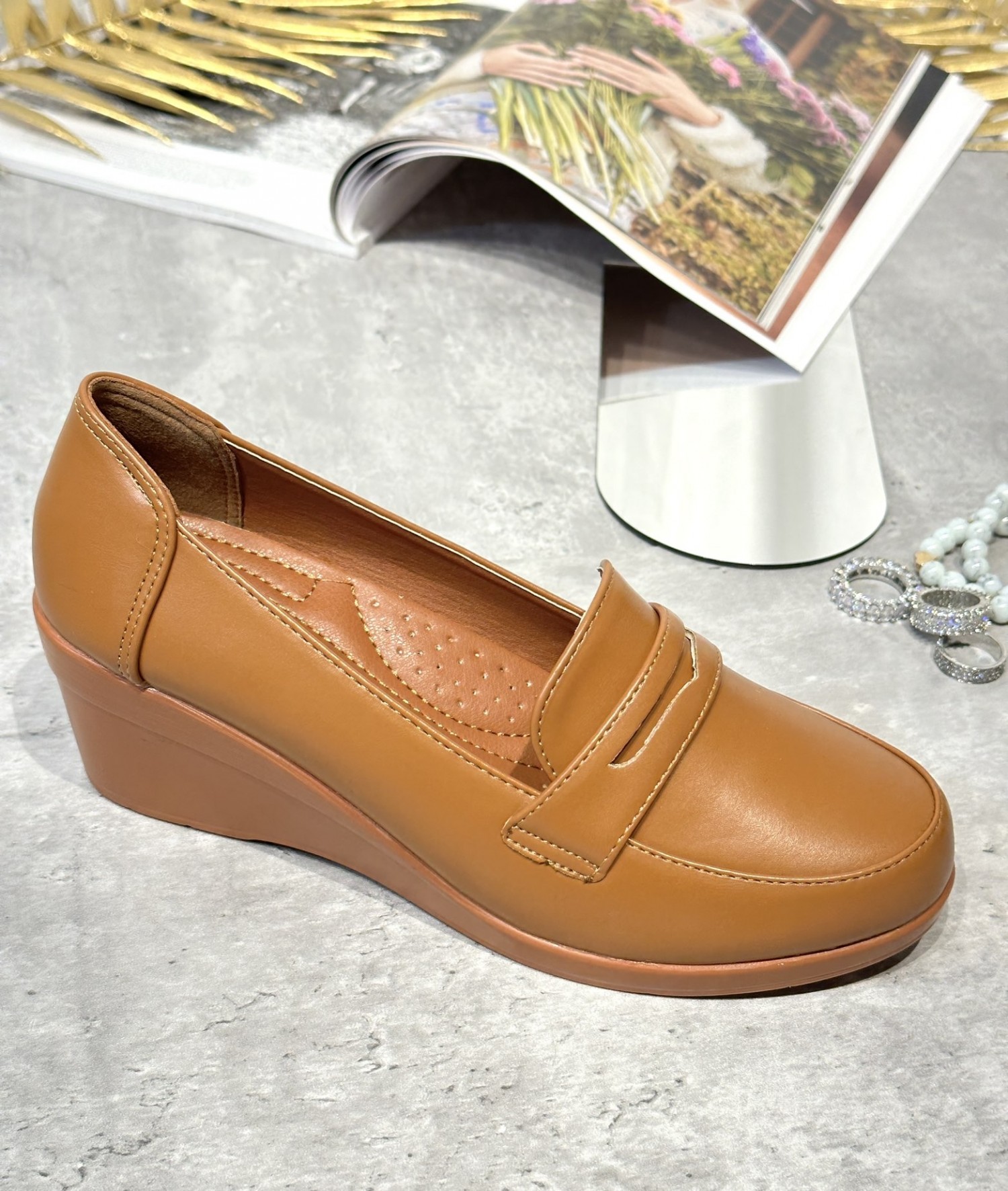 WJ555-Camel