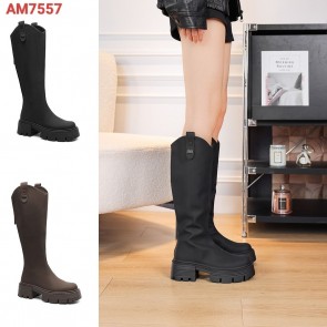AM7557